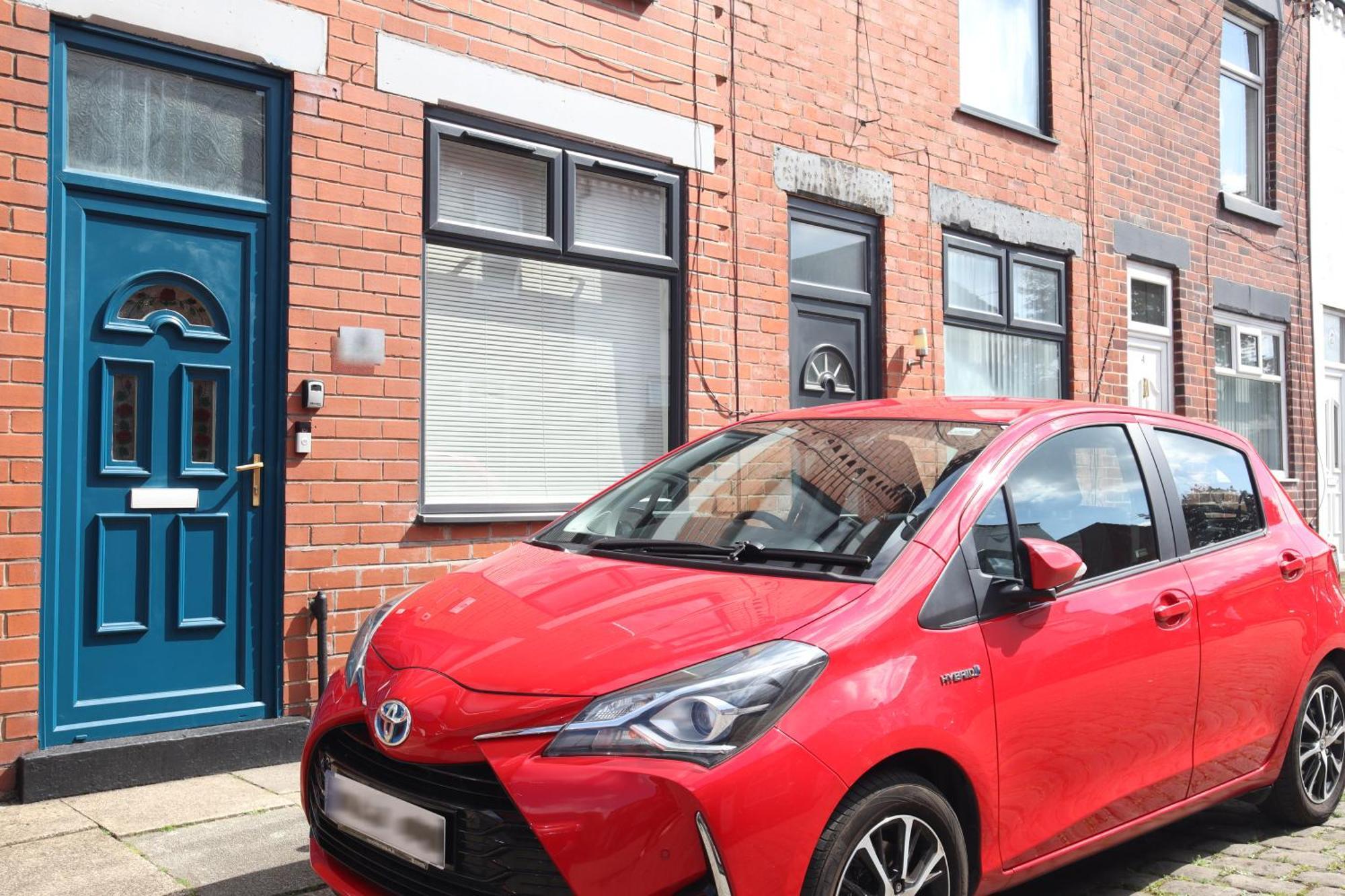 2-Bedroom, Free Parking, High Speed Wi-Fi, Swinton Manchester Eksteriør bilde